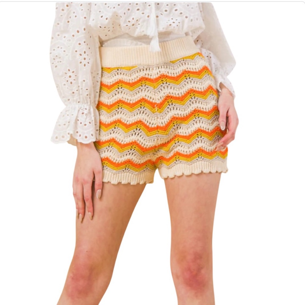 LOVECOLETTE‎ Crochet Chevron Shorts Hippie Boho Lounging Resortwear Athleisure M